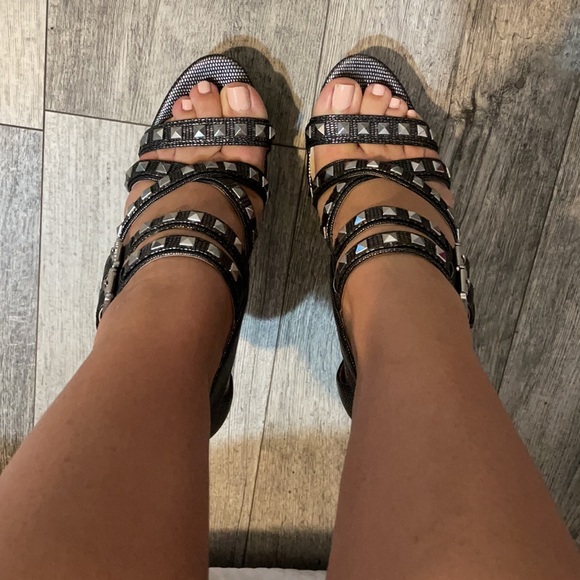 Michael Kors silver high heels - Picture 3 of 12